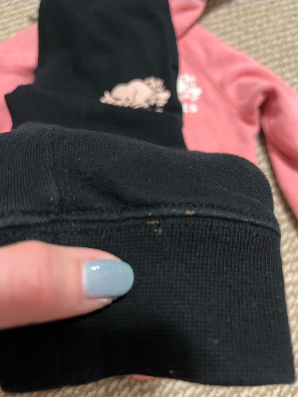 Girls 3T Roots Pink Hoodie with Black Sweatpants - Logo Set - Picture 3 of 3